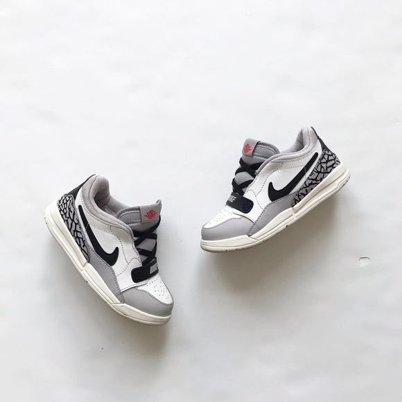 Jordan Other - Jordan Legacy 312 Low TD Basketball Shoe EUC 10